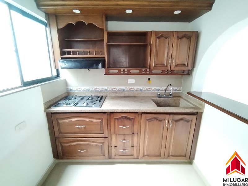 Apartamento disponible para Arriendo en Envigado con un valor de $2,500,000 código 3242