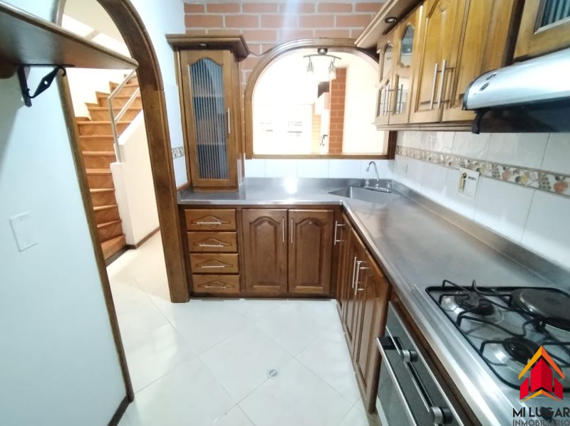 Casa disponible para Arriendo en Envigado con un valor de $3,600,000 código 3068