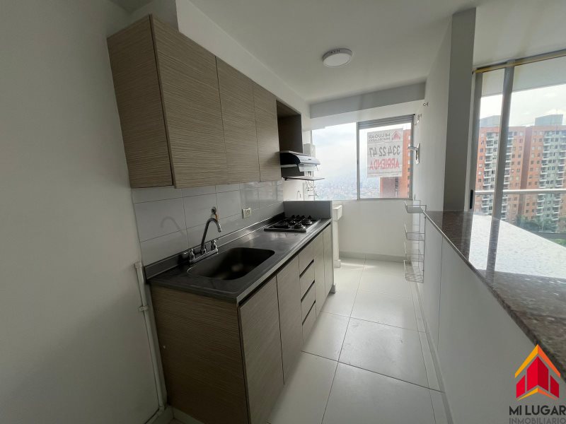 Apartamento disponible para Arriendo en Envigado con un valor de $2,400,000 código 2786